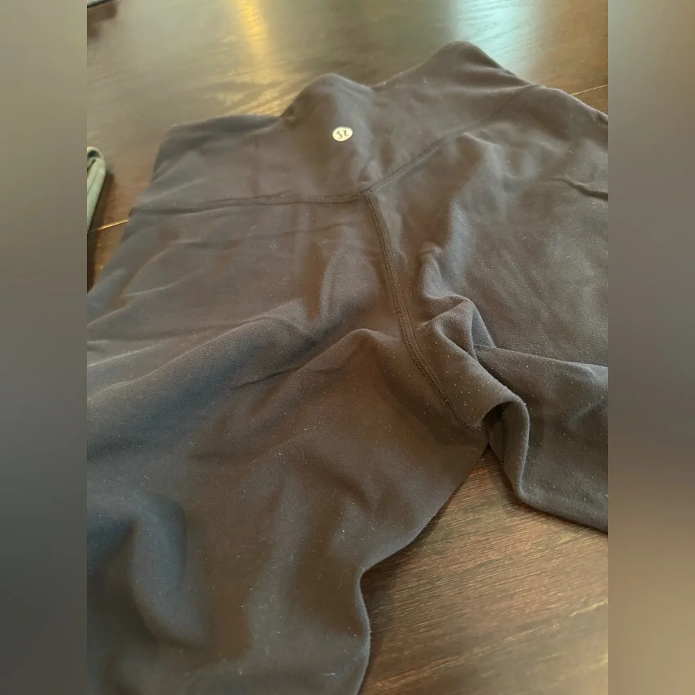 Bundle of 2 Lululemon Align High Rise Cropped Jogger 21” (Dark Olive + Black) - Picture 14 of 14